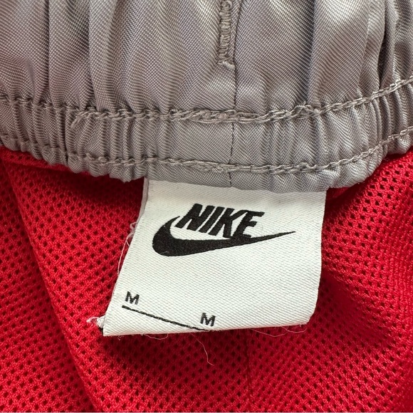 Nike size Medium Red Woven Flow LT Athletic Shorts Mesh Lined Activewear Planets - Picture 6 of 9